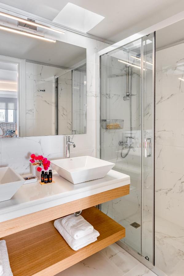 Lumiere Spetses Hotel Buitenkant foto